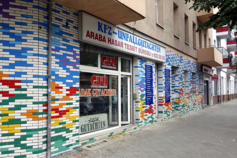 Bild "studioR31:Reuterstr32-Fassade1-web.jpg"